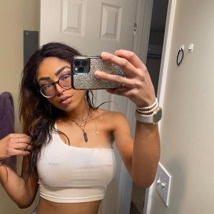 Meet your Posher, Loraine